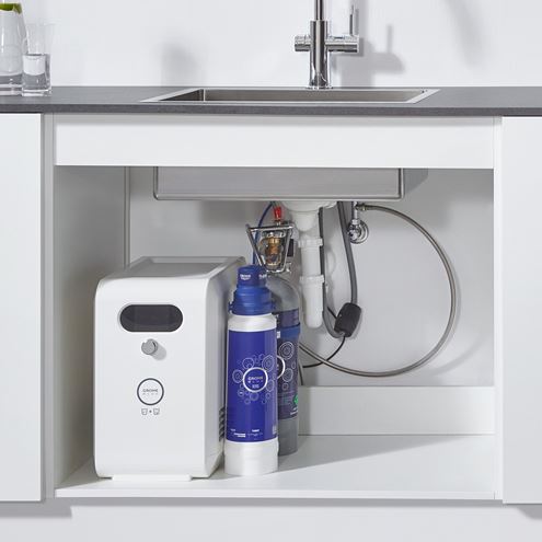 GROHE BLUE PROFESSIONAL drezové elektronická batéria, s filtračným a chladiacim zariadením, Bluetooth, napájanie zo siete, supersteel 31323DC2 Obrázek - fotka
