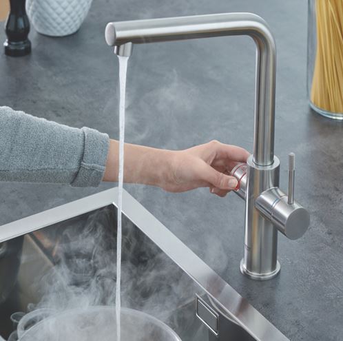 GROHE RED DUO drezová elektronická batéria, s ohrevom, veľkosť M, GROHE ChildLock, napájanie zo siete, supersteel 30327DC1 Obrázek - fotka