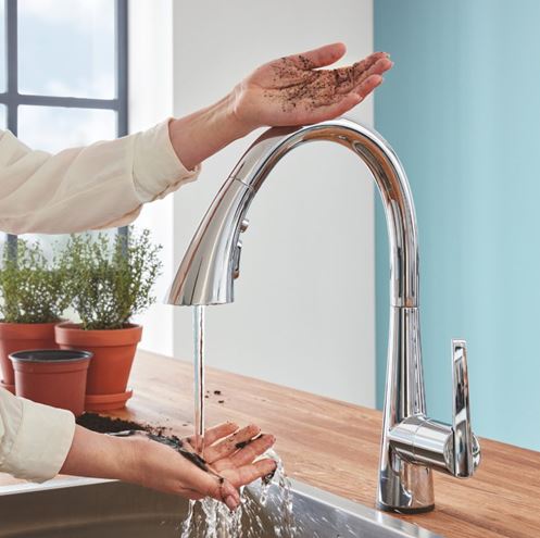 GROHE ZEDRA TOUCH drezová elektronická batéria, s vyťahovacou sprškou, napájanie z batérie, chróm 30219002 Obrázek - fotka