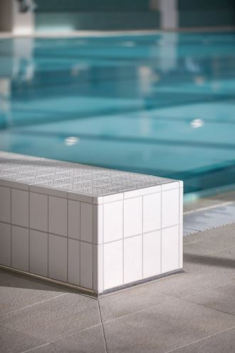 RAKO POOL dlažba 10x10 cm, mat reliéf, biela GRH0K223 Obrázek - fotka