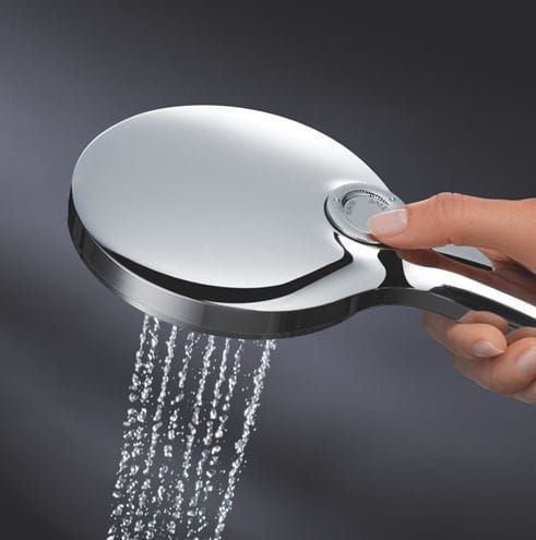 GROHE RAINSHOWER SMARTACTIVE 310 sprchový set s termostatickou batériou, horná sprcha, ručná sprcha s 3 prúdmi, tyč, hadica, mesačná biela/chróm  26647LS0 Obrázek - fotka