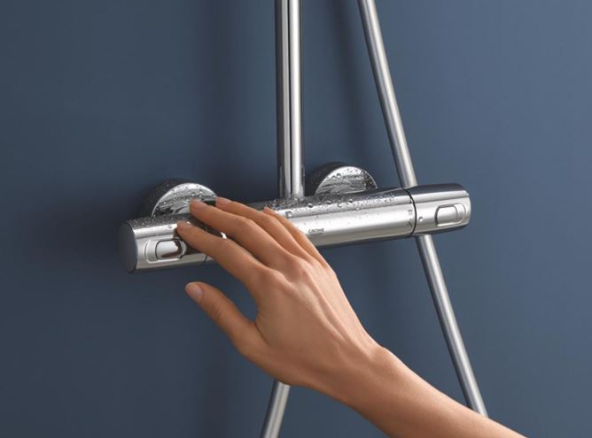 GROHE EUPHORIA SYSTEM 310 sprchový set s termostatickou batériou, horná sprcha, ručná sprcha s 3 prúdmi, tyč, hadica, Water Saving, chróm  26384002 Obrázek - fotka