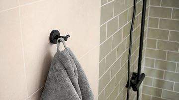 TESA MOON BLACK dvojháčik na uteráky, čierna 40564-00000-00 Obrázek - fotka