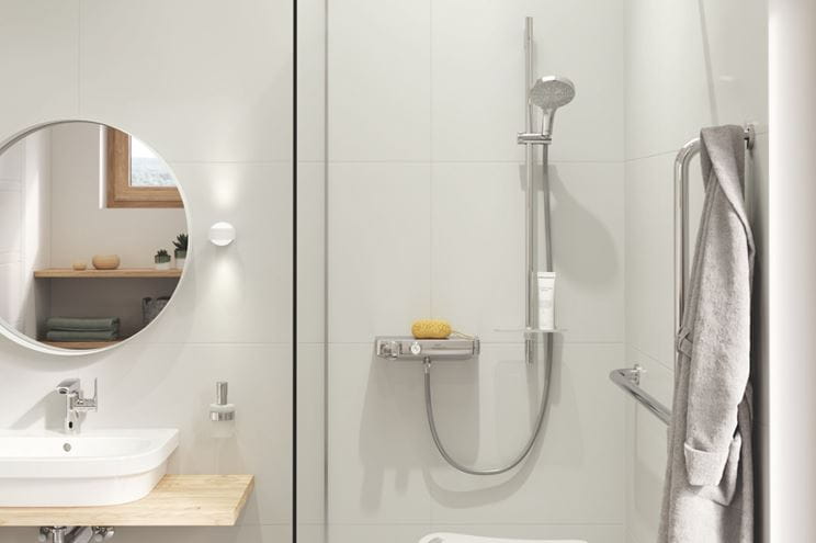 GROHE RAINSHOWER SMARTACTIVE 130 sprchová súprava 4-dielna, ručná sprcha pr. 130 mm, 3 prúdy, tyč, hadica, polička, chróm 26548000 Obrázek - fotka