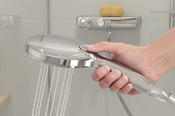 GROHE RAINSHOWER SMARTACTIVE 130 sprchová súprava 4-dielna, ručná sprcha pr. 130 mm, 3 prúdy, tyč, hadica, polička, chróm 26548000 Obrázek - fotka