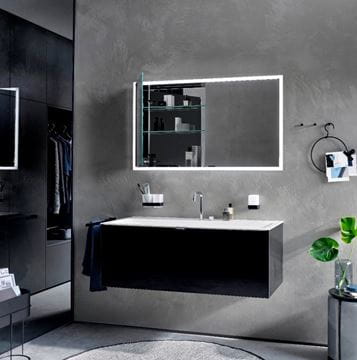 EMCO PRIME SLIM zrkadlová skrinka vstavaná 130x70x14, 4 cm, osvetlenie s reguláciou stmievania a teploty svetla, s vypínačom a el. zásuvkou, čierna, zadná stena biele sklo  949713607 Obrázek - fotka