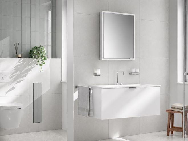 EMCO PRIME SLIM zrkadlová skrinka vstavaná 60x70x14, 4 cm, osvetlenie s reguláciou stmievania a teploty svetla, s vypínačom a el. zásuvkou, pánty vľavo, hliník, zadná stena zrkadlo 949708201 Obrázek - fotka