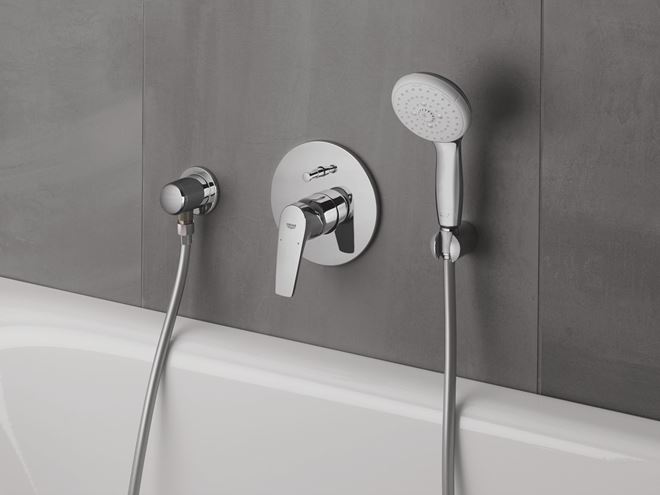 GROHE NEW TEMPESTA 100 ručná sprcha pr. 100 mm, 3 prúdy, Water Saving, ShockProof, chróm 28419002 Obrázek - fotka