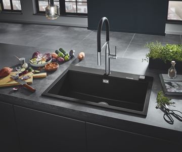 GROHE ESSENCE NEW drezová batéria, s flexi ramienkom a sprškou, supersteel 30294DC0 Obrázek - fotka