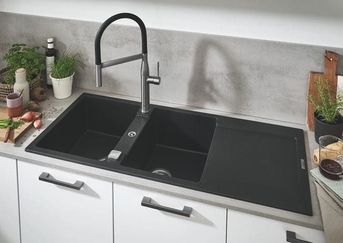 GROHE ESSENCE NEW drezová batéria, s flexi ramienkom a sprškou, supersteel 30294DC0 Obrázek - fotka