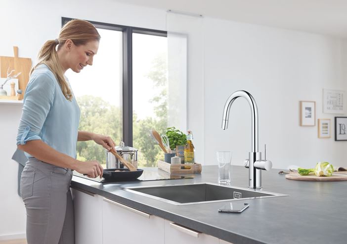 GROHE BLUE HOME drezová elektronická batéria, s vyťahovacou koncovkou, s filtračným a chladiacim zariadením, Bluetooth, napájanie zo siete, chróm 31541000 Obrázek - fotka