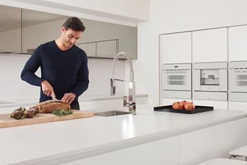 GROHE EUROCUBE drezová batéria, s flexi ramienkom a sprškou, chróm 31395000 Obrázek - fotka