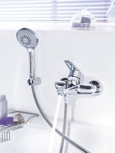 GROHE EURODISC COSMOPOLITAN vaňová nástenná batéria, s prepínačom, so sprchovou súpravou, chróm 33395002 Obrázek - fotka