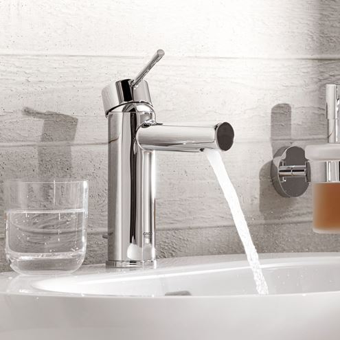 GROHE ESSENCE NEW umývadlová stojanková batéria, s odtokovou súpravou, chróm 32898001 Obrázek - fotka