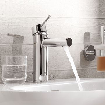 GROHE ESSENCE NEW umývadlová stojanková batéria, s odtokovou súpravou, chróm 32898001 Obrázek - fotka