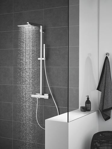 GROHE EUPHORIA CUBE SYSTEM 230 sprchový set s termostatickou batériou, horná sprcha, ručná sprcha, tyč, hadica, chróm 26087000 Obrázek - fotka