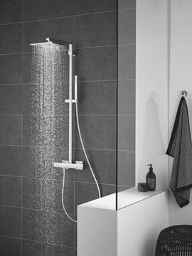 GROHE EUPHORIA CUBE SYSTEM 230 sprchový set s termostatickou batériou, horná sprcha, ručná sprcha, tyč, hadica, chróm 26087000 Obrázek - fotka