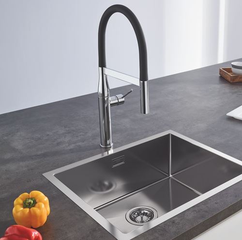 GROHE ESSENCE NEW drezová batéria, s flexi ramienkom a sprškou, chróm / čierna 30503000 Obrázek - fotka