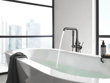 GROHE ESSENCE NEW vaňová batéria na podlahu, so sprchovou súpravou, s prepínačom, brúsený hard graphite 25248AL1 Obrázek - fotka