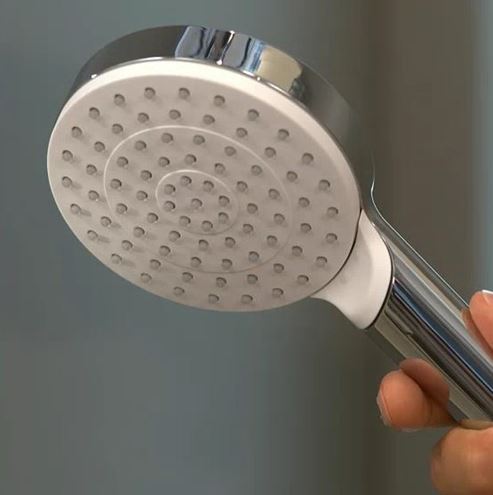 HANSGROHE CROMETTA 1JET sprchová súprava 3-dielna, ručná sprcha pr. 100 mm, hadica, držiak, biela/chróm 26690400 Obrázek - fotka