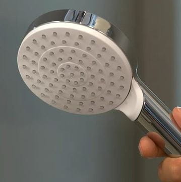HANSGROHE CROMETTA 1JET sprchová súprava 3-dielna, ručná sprcha pr. 100 mm, hadica, držiak, biela/chróm 26690400 Obrázek - fotka