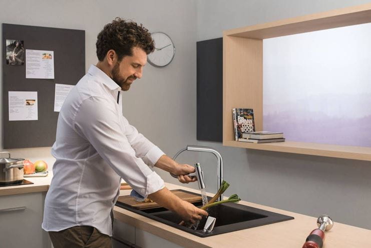 HANSGROHE METRIS SELECT M71 drezová batéria, s vyťahovacou sprškou, sBox, kartáčovaný čierny chróm 73818340 Obrázek - fotka