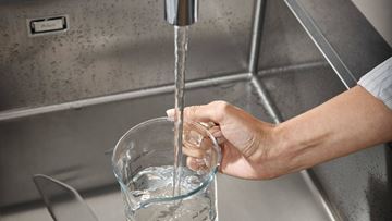 HANSGROHE TALIS SELECT M51 drezová batéria, s vyťahovacou sprškou, nerez 72824800 Obrázek - fotka