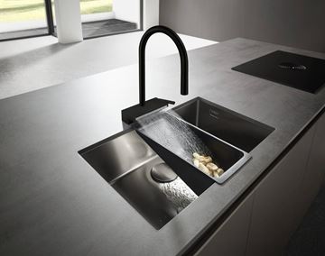 HANSGROHE AQUNO SELECT M81 drezová batéria, s vyťahovacou sprškou a plochým sprchovacím prúdom, matná čierna 73837670 Obrázek - fotka