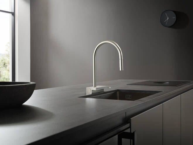 HANSGROHE AQUNO SELECT M81 drezová batéria, s vyťahovacou sprškou a plochým sprchovacím prúdom, nerez 73837800 Obrázek - fotka
