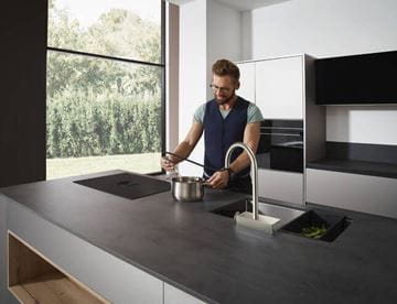 HANSGROHE AQUNO SELECT M81 drezová batéria, s vyťahovacou sprškou a plochým sprchovacím prúdom, nerez 73837800 Obrázek - fotka