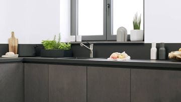 HANSGROHE ZESIS M33 drezová batéria, s vyťahovacou sprškou, sBox lite, nerez 74803800 Obrázek - fotka