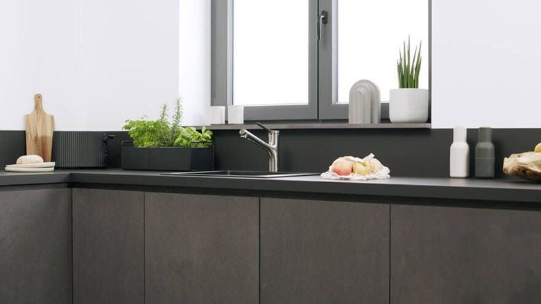 HANSGROHE ZESIS M33 drezová batéria, s vyťahovacou sprškou, sBox lite, nerez 74803800 Obrázek - fotka