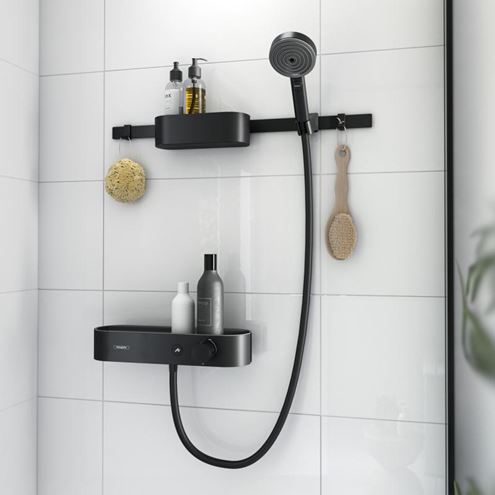 HANSGROHE WALLSTORIS sprchový set s termostatickou batériou, ručná sprcha s 3 prúdmi, nástenná tyč, hadica, držiak, polica, háčiky, EcoSmart, matná čierna 24250670 Obrázek - fotka