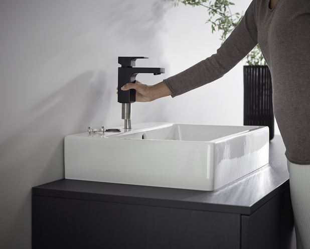 HANSGROHE VERNIS SHAPE umývadlová stojanková batéria, s odtokovou súpravou, CoolStart, EcoSmart, matná čierna 71594670 Obrázek - fotka