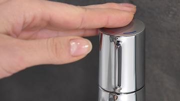 HANSGROHE TALIS SELECT S umývadlová stojanková batéria, s odtokovou súpravou, EcoSmart, chróm 72042000 Obrázek - fotka