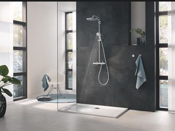 GROHE RAINSHOWER SMARTACTIVE 310 sprchový set s termostatickou batériou, horná sprcha, ručná sprcha, tyč, hadica, phantom black 22119KF0 Obrázek - fotka