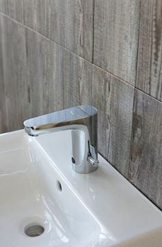 IDEAL STANDARD CERAPLUS umývadlová senzorová batéria s reguláciou teploty, napájanie z batérie, chróm A6145AA Obrázek - fotka