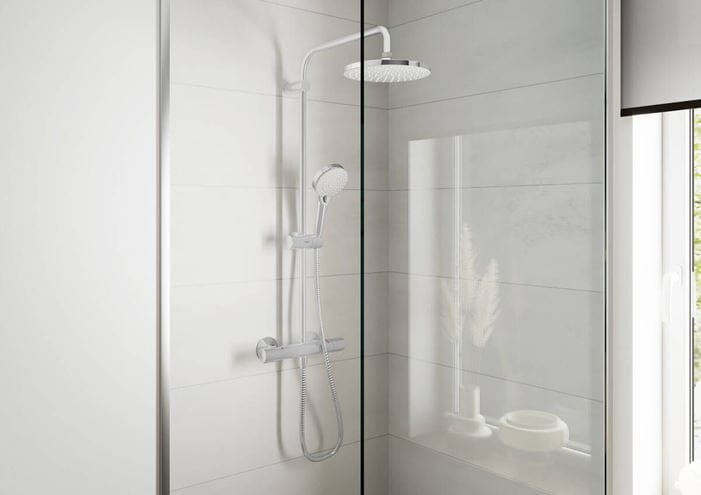 HANSGROHE VERNIS BLEND SHOWERPIPE 200 sprchový set s termostatickou batériou, horná sprcha, ručná sprcha s 2 prúdmi, tyč, hadica, chróm 26276000 Obrázek - fotka