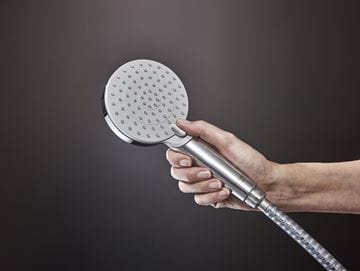 HANSGROHE VERNIS BLEND SHOWERPIPE 200 sprchový set s termostatickou batériou, horná sprcha, ručná sprcha s 2 prúdmi, tyč, hadica, chróm 26276000 Obrázek - fotka