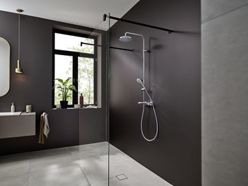HANSGROHE VERNIS BLEND SHOWERPIPE 200 sprchový set s termostatickou batériou, horná sprcha, ručná sprcha s 2 prúdmi, tyč, hadica, chróm 26276000 Obrázek - fotka