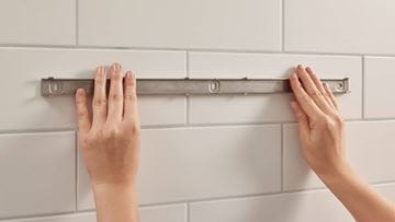 HANSGROHE WALLSTORIS nástenná lišta 500 mm, matná čierna 27902670 Obrázek - fotka