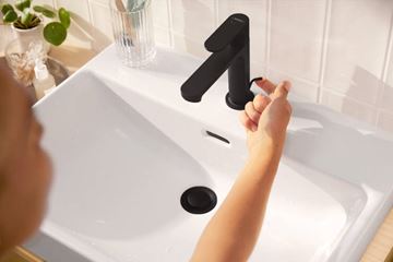HANSGROHE REBRIS E umývadlová stojanková batéria, CoolStart, EcoSmart+, s odtokovou súpravou, matná čierna 72588670 Obrázek - fotka