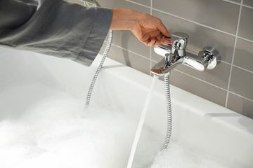 HANSGROHE REBRIS E vaňová nástenná batéria, s prepínačom, chróm 72450000 Obrázek - fotka