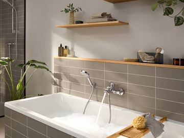 HANSGROHE REBRIS E vaňová nástenná batéria, s prepínačom, chróm 72450000 Obrázek - fotka