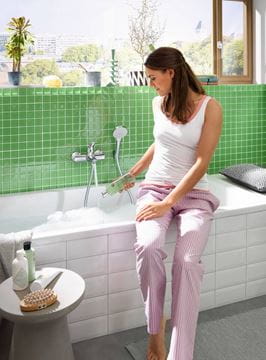 HANSGROHE CROMETTA 1JET sprchová súprava 3-dielna, ručná sprcha pr. 100 mm, hadica, držiak, biela/chróm 26690400 Obrázek - fotka