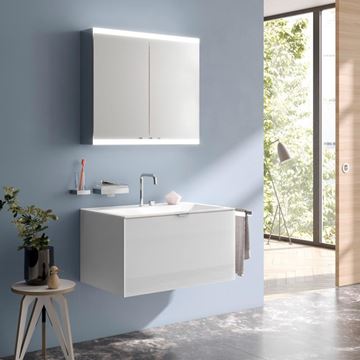 EMCO EVO zrkadlová skrinka 80x70x18,6 cm, osvetlenie s reguláciou stmievania a teploty svetla, s vypínačom a el. zásuvkou, hliník, strieborná 939708004 Obrázek - fotka