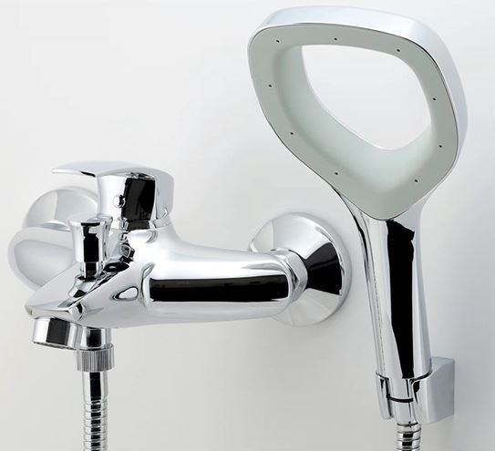 NOVASERVIS METALIA ECO+ vaňová nástenná batéria, s prepínačom, so sprchovou súpravou, chróm 57020,0E Obrázek - fotka
