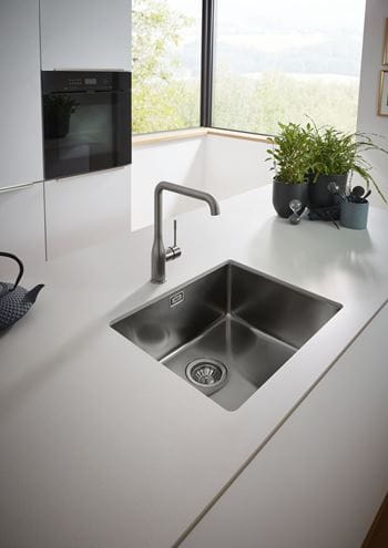GROHE ESSENCE NEW drezová batéria, brúsený hard graphite 30269AL0 Obrázek - fotka
