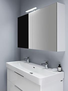 LAUFEN BASE zrkadlová skrinka 100x70x18,5 cm, osvetlenie, s vypínačom a el. zásuvkou, MDF, lesklá biela H4028521102611 Obrázek - fotka