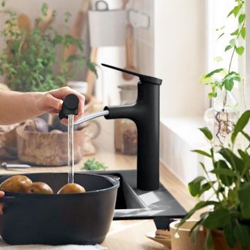 HANSGROHE ZESIS M33 drezová batéria, s vyťahovacou sprškou, matná čierna 74801670 Obrázek - fotka
